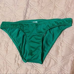 Venus moderate style bikini bottom